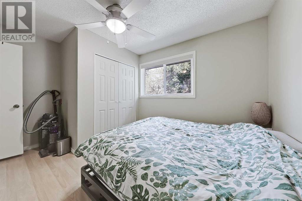 Single Family House Bungalow for Sale in  Breton Close NW Brentwood Calgary 