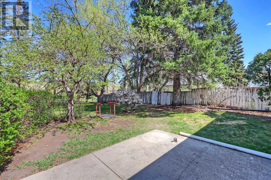 Single Family House Bungalow for Sale in  Breton Close NW Brentwood Calgary 