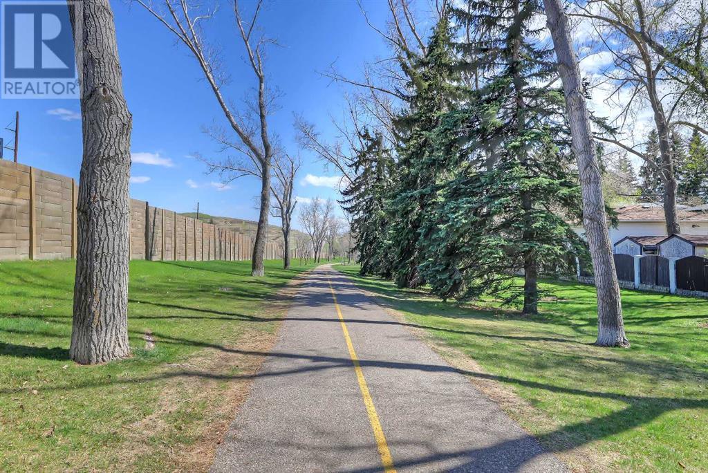 Single Family House Bungalow for Sale in  Breton Close NW Brentwood Calgary 