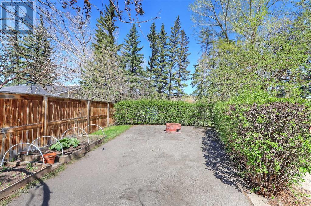 Single Family House Bungalow for Sale in  Breton Close NW Brentwood Calgary 