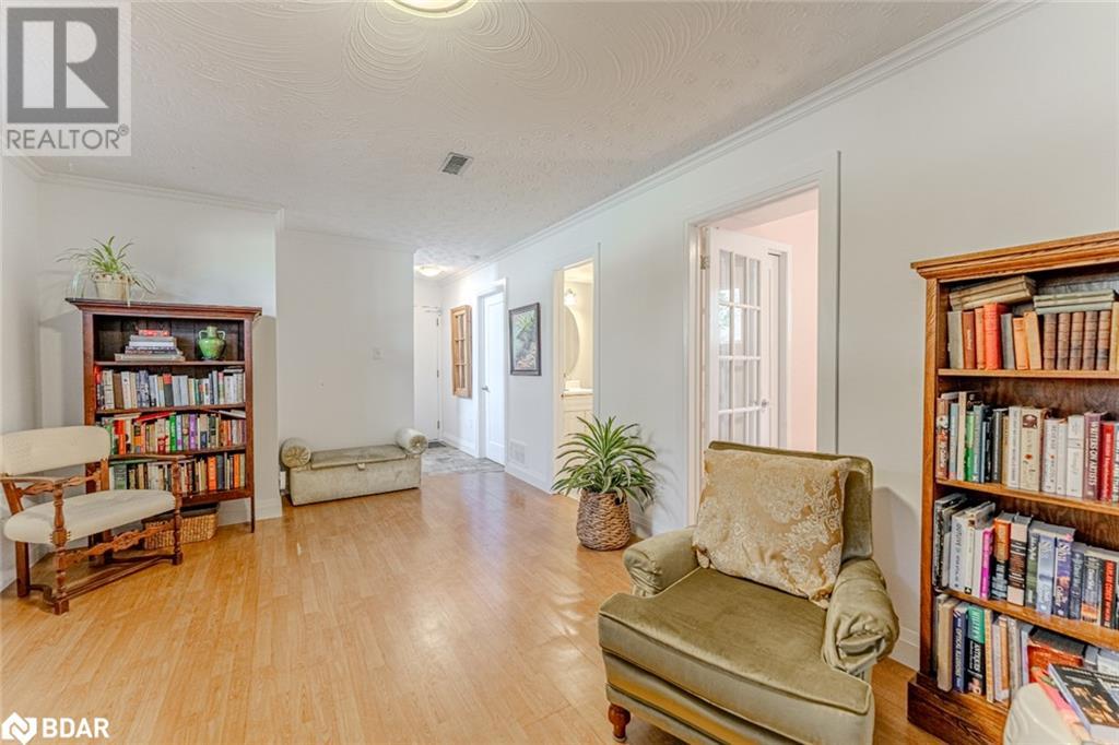 Photo 13 of 45 Shoreview Drive, Barrie ON