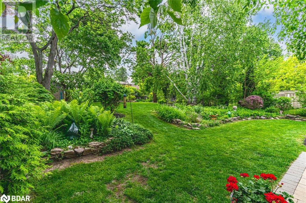 Photo 21 of 45 Shoreview Drive, Barrie ON