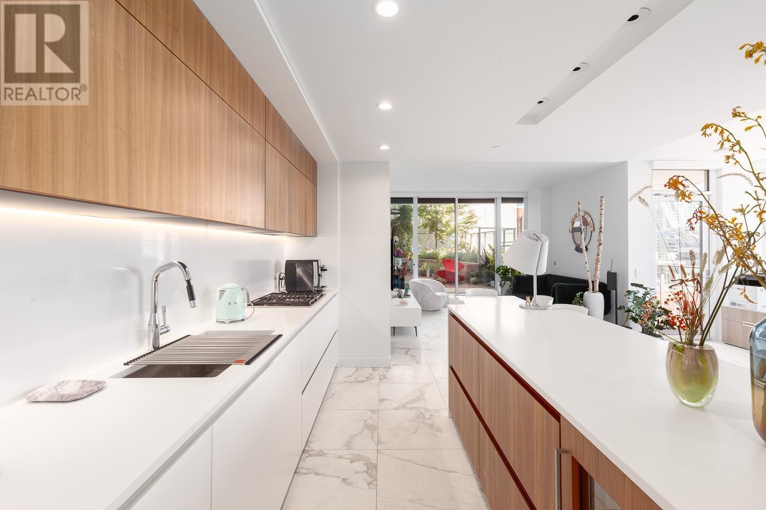 Photo 5 of 902 885 Cambie Street, Vancouver BC