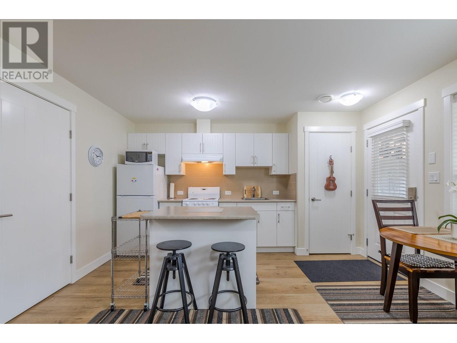 926 Holden Road, Penticton