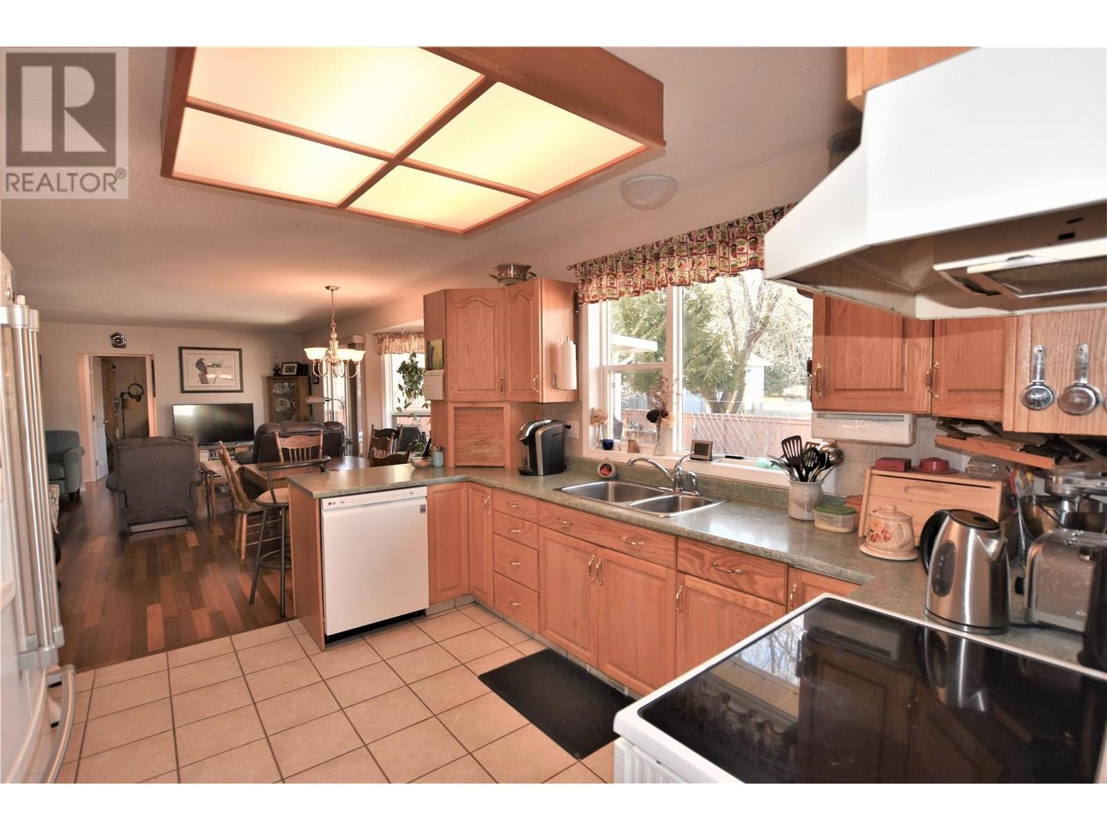  536 Loon Avenue, Vernon