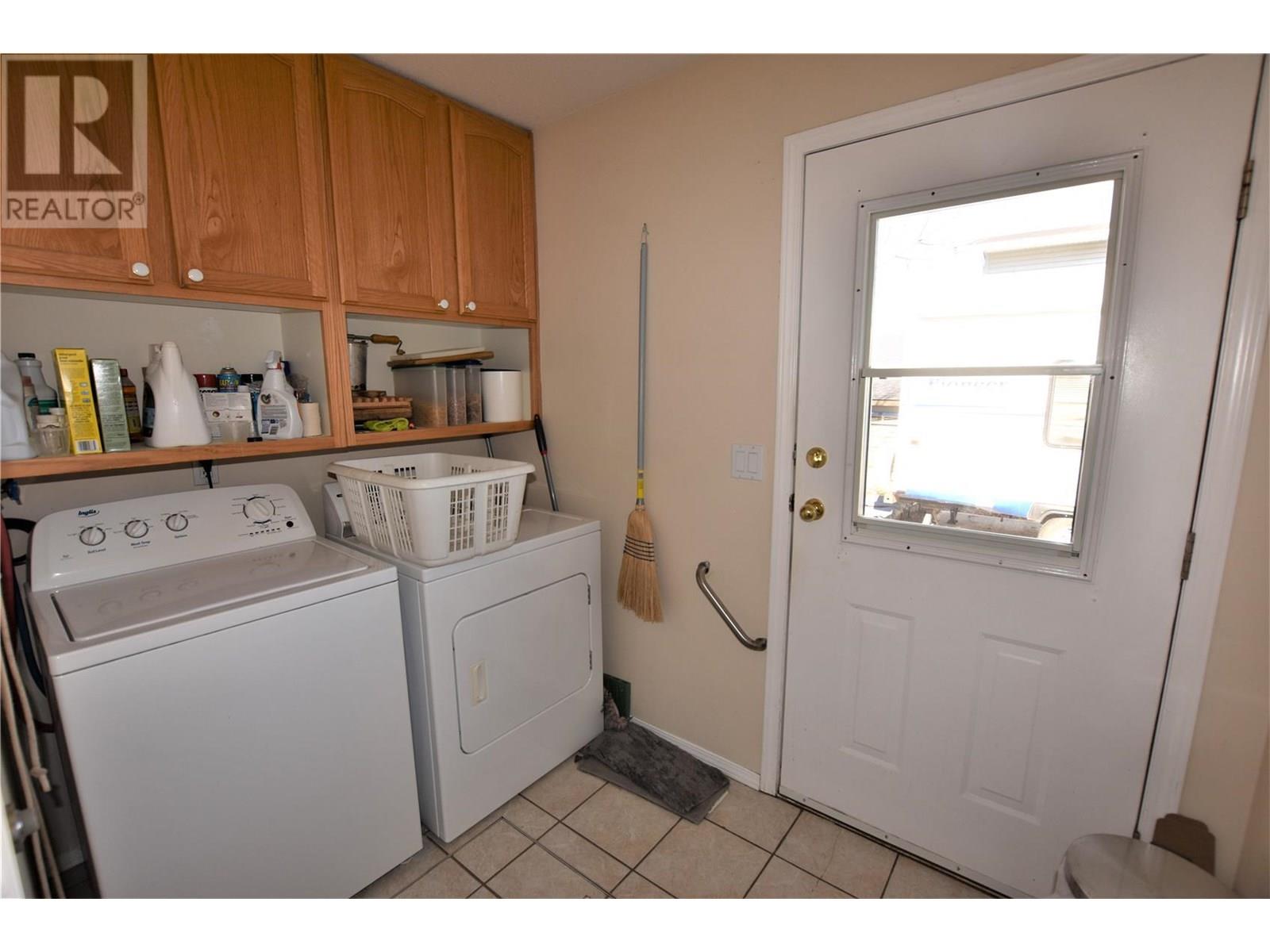  536 Loon Avenue, Vernon