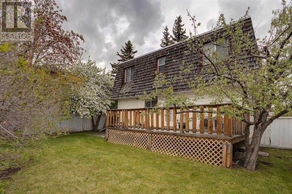 139 Silver Brook Road NW, Calgary, Alberta