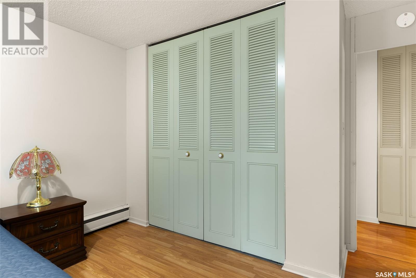 Single Family House High rise for Sale in #  Rae STREET Regina 