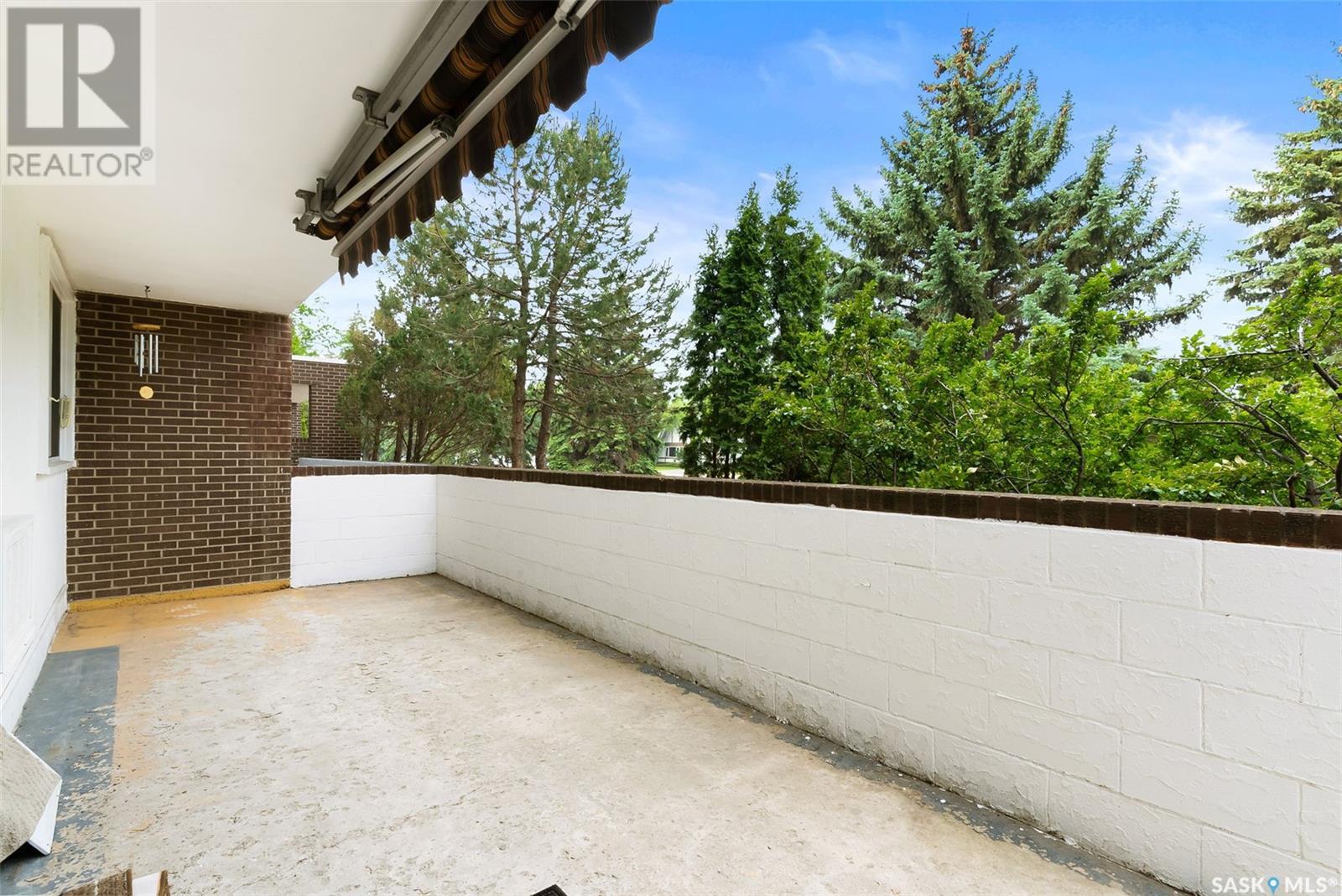 Single Family House High rise for Sale in #  Rae STREET Regina 