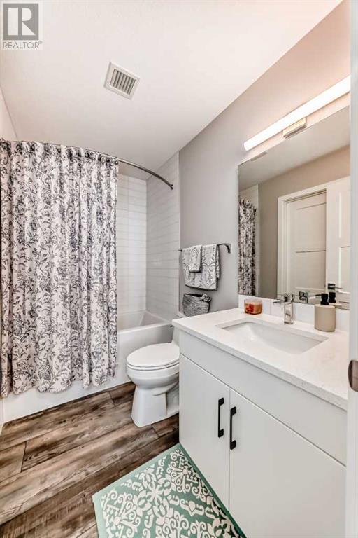 Single Family House for Sale in    Avenue SW Springbank Hill Calgary 