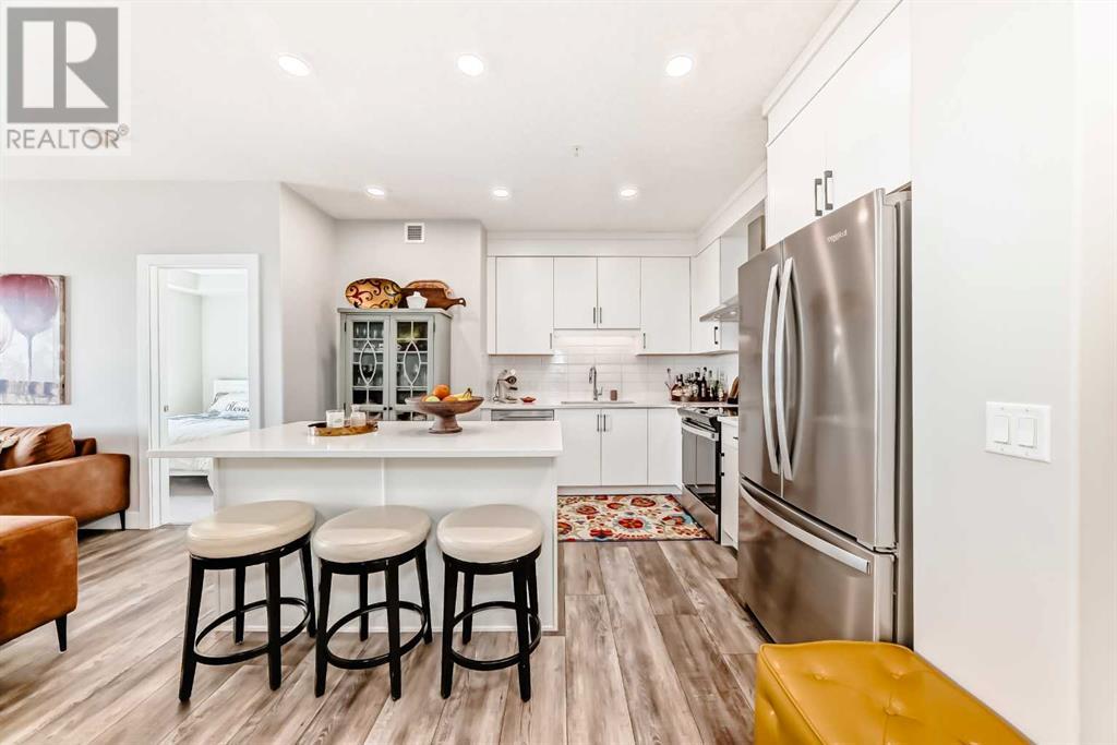 210, 8355 19 Avenue SW, Calgary, Alberta