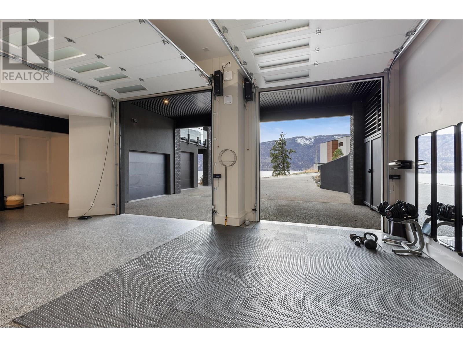 3617 Maiden Grass Court, Kelowna