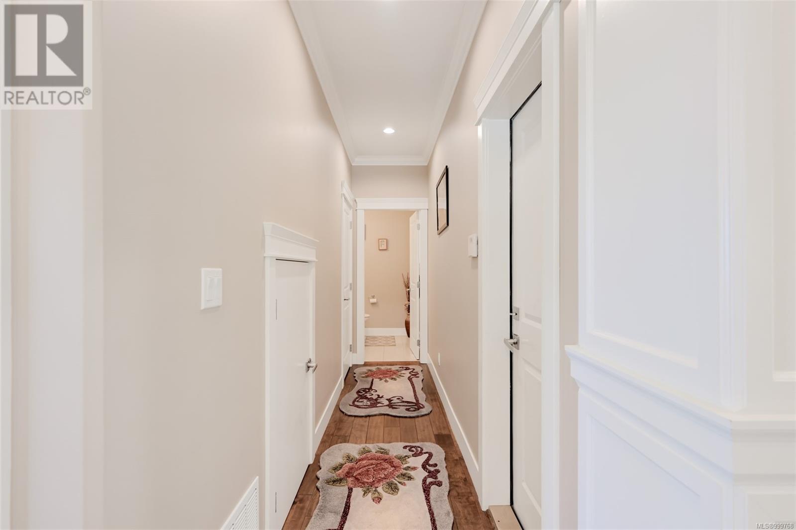 Photo 1 of 2344 Nicklaus Dr, Langford BC