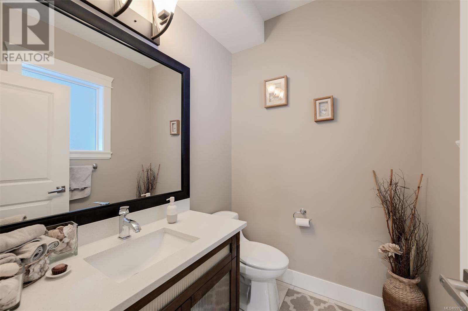 Photo 35 of 2344 Nicklaus Dr, Langford BC