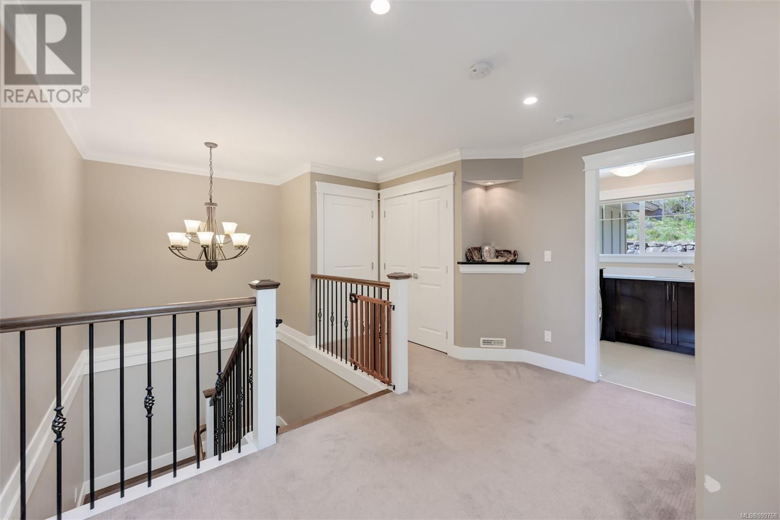 Photo 8 of 2344 Nicklaus Dr, Langford BC