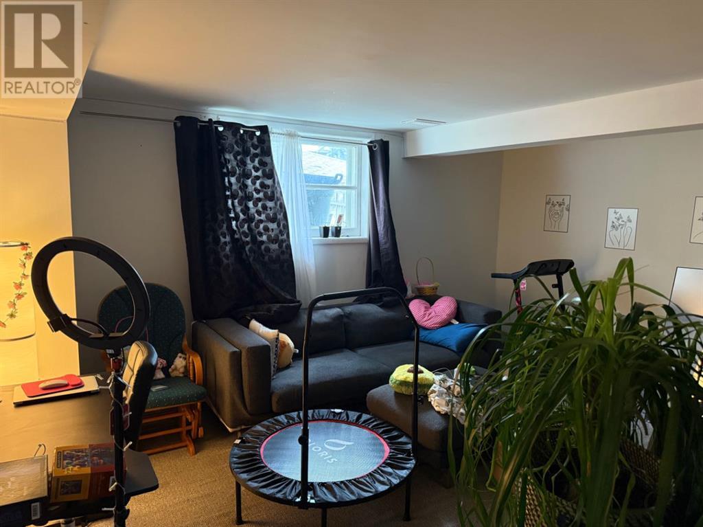 Single Family House Bungalow for Sale in   Avenue SW Bankview Calgary 