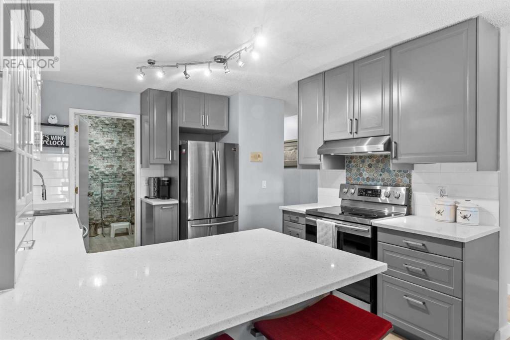 Single Family House for Sale in    Avenue NE Crescent Heights Calgary 