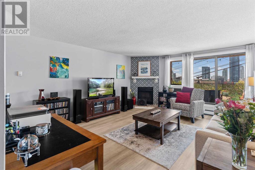 Single Family House for Sale in    Avenue NE Crescent Heights Calgary 