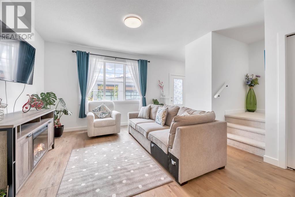 Single Family House for Sale in  Amblefield Terrace NW Moraine Calgary 