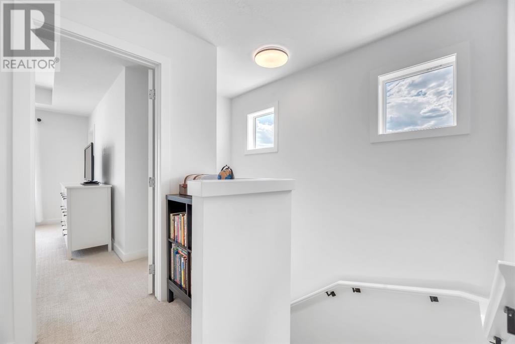 Single Family House for Sale in  Amblefield Terrace NW Moraine Calgary 