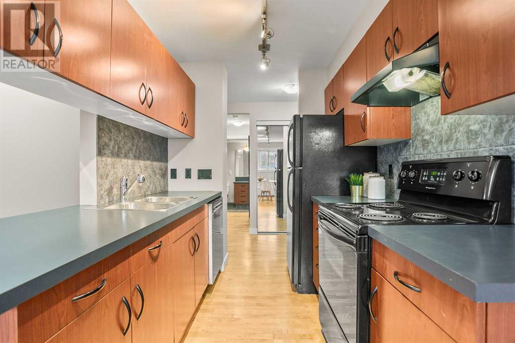 Single Family House for Sale in    Street SW Bankview Calgary 