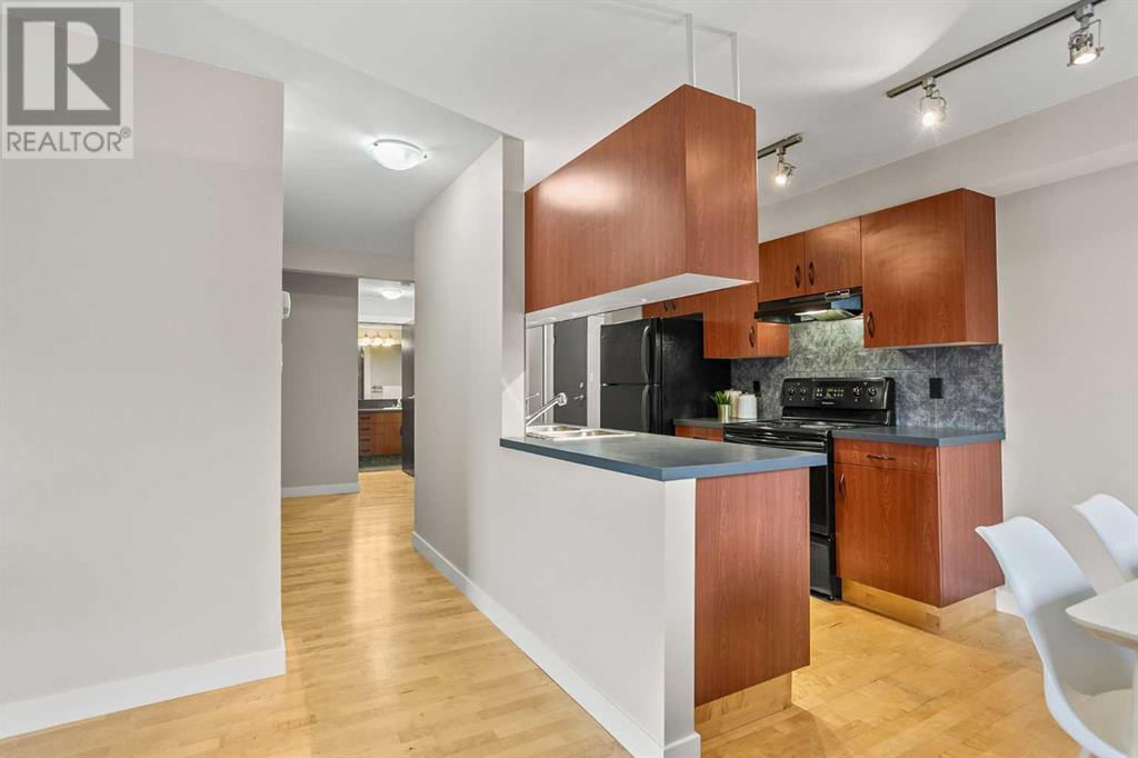 Single Family House for Sale in    Street SW Bankview Calgary 
