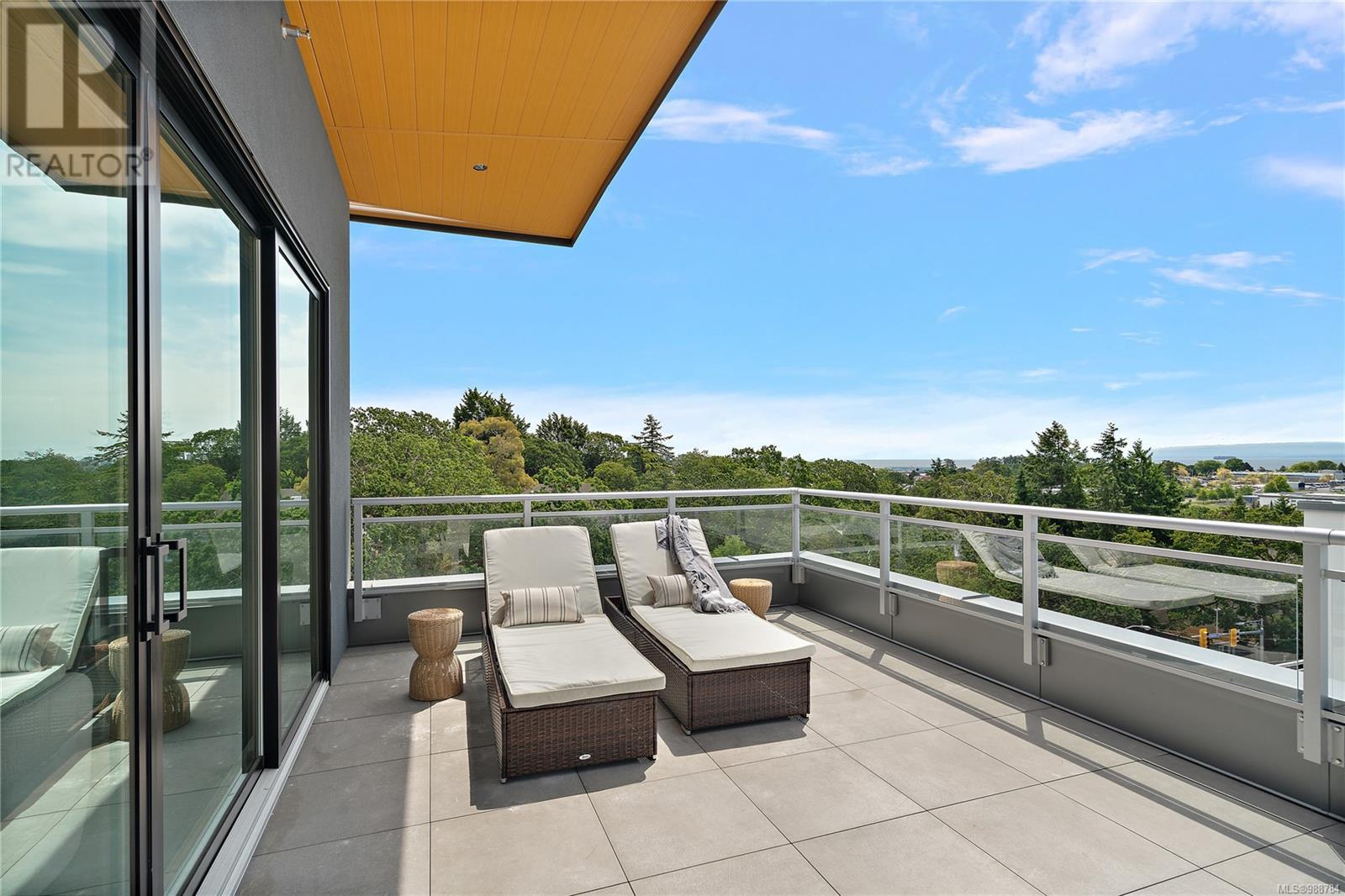 Photo 12 of Bph 1 1102 Esquimalt Rd, Esquimalt BC