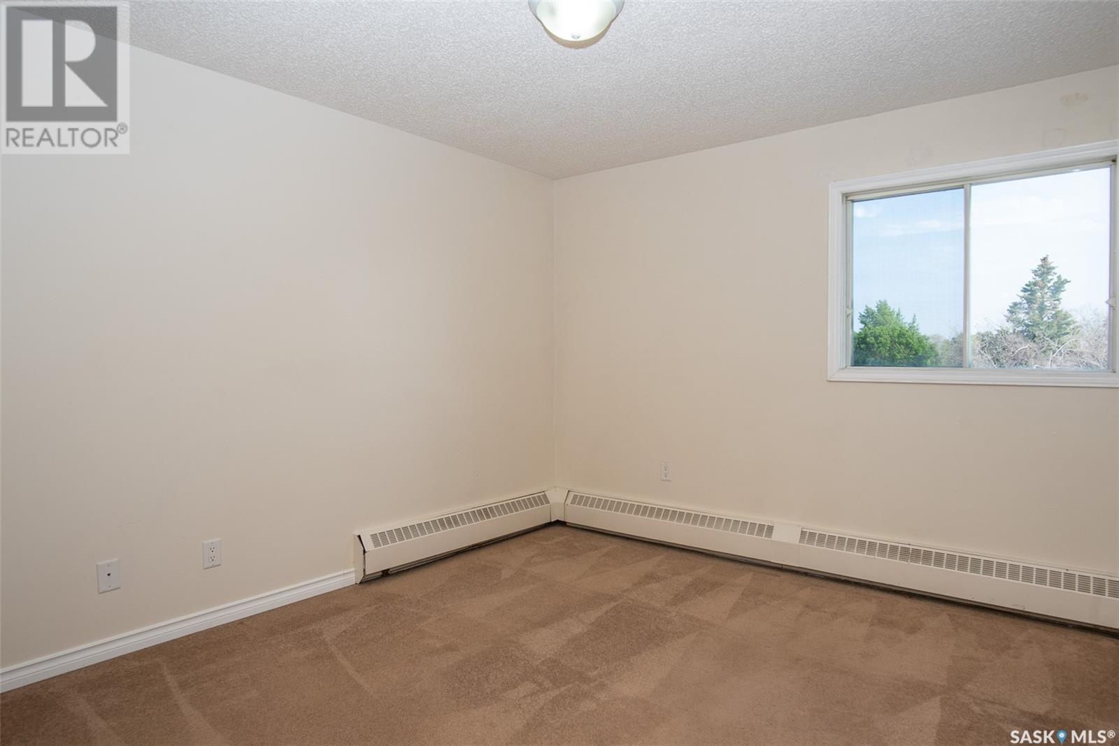 Photo 12 of 308 31 Rodenbush Drive, Regina SK