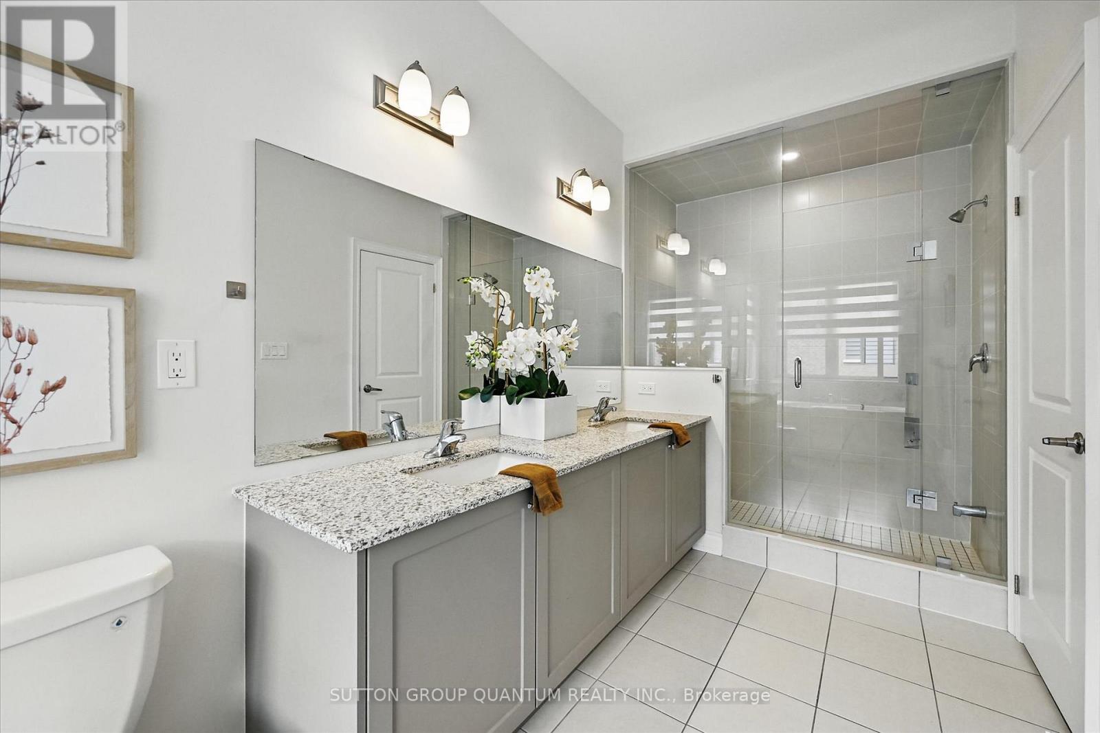 Photo 13 of 58 William Crawley Way, Oakville ON