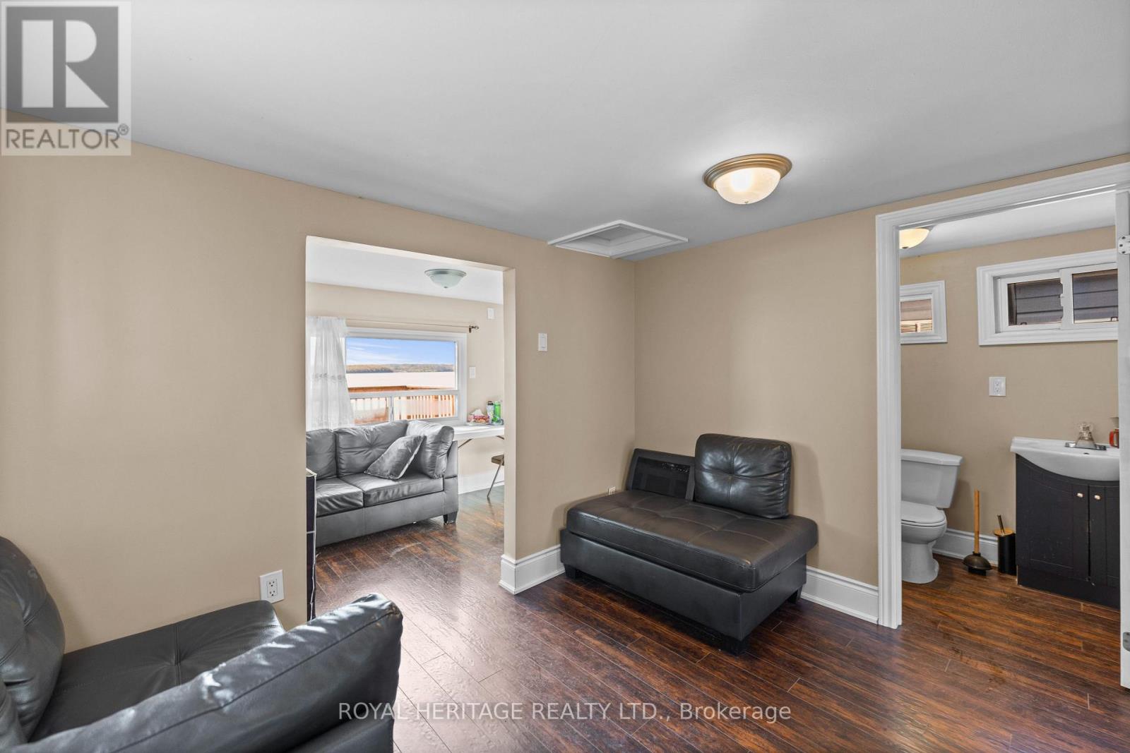 Photo 24 of 117 E Wood Duck Road, Otonabeesouth Monaghan ON