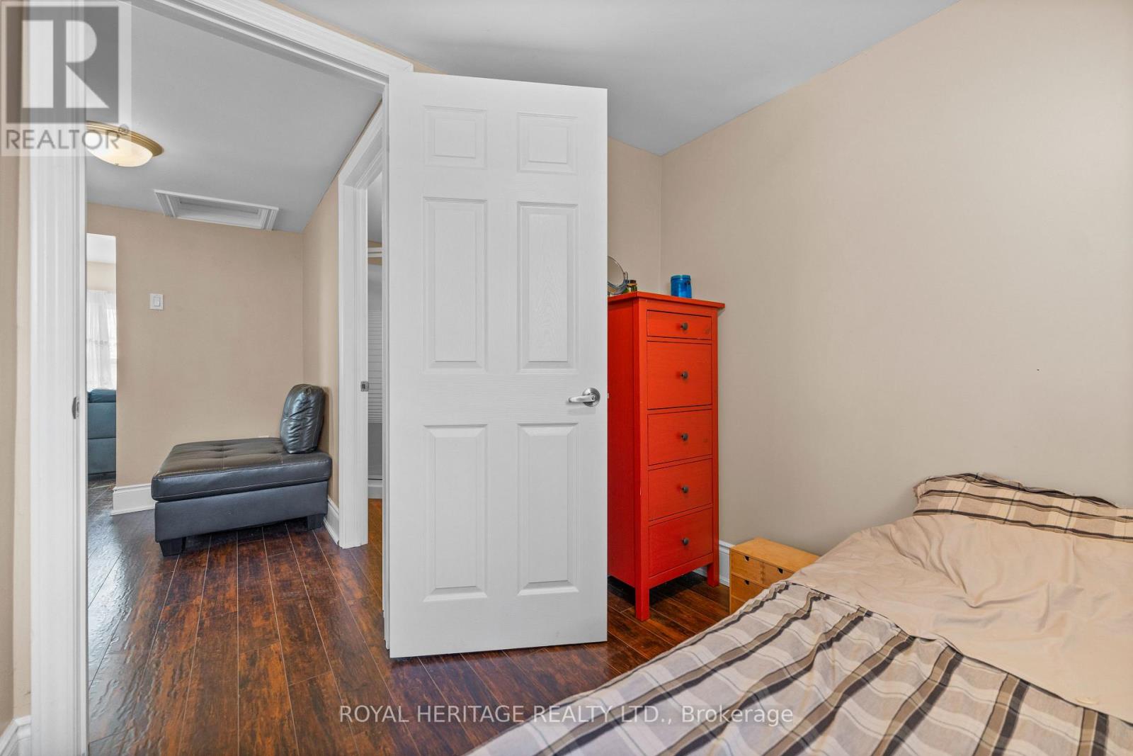 Photo 26 of 117 E Wood Duck Road, Otonabeesouth Monaghan ON