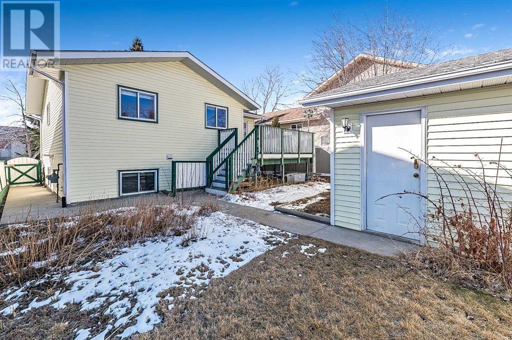 24 MacEwan Meadow Link NW, Calgary, Alberta