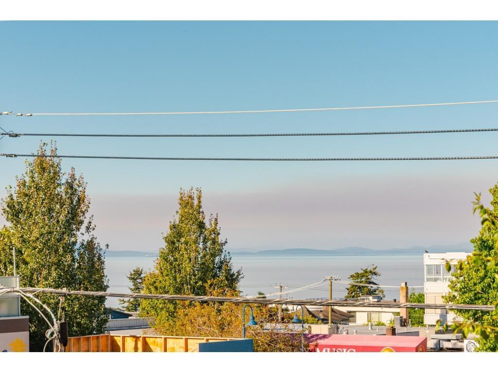 204 1369 GEORGE STREET, White Rock