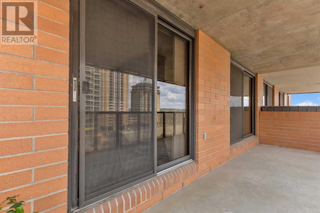 Single Family House for Sale in    Avenue SW Downtown West End Calgary 