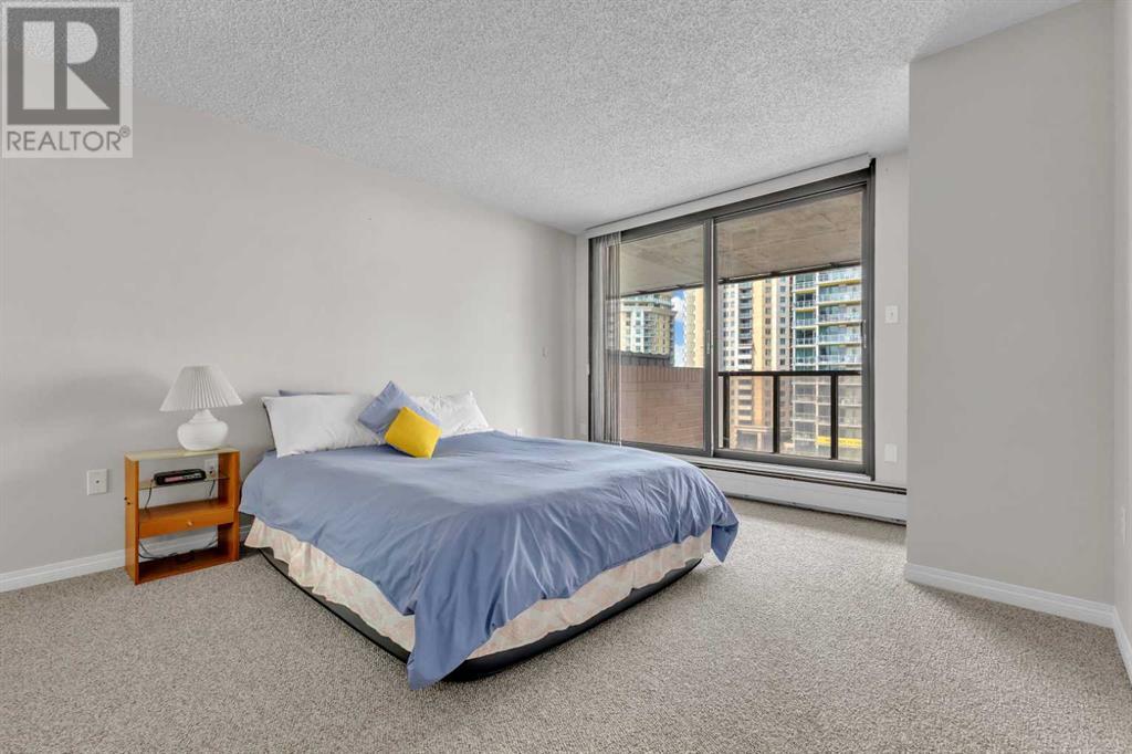 Single Family House for Sale in    Avenue SW Downtown West End Calgary 