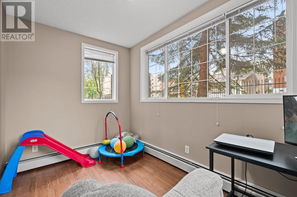 Single Family House for Sale in    Avenue SW Beltline Calgary 