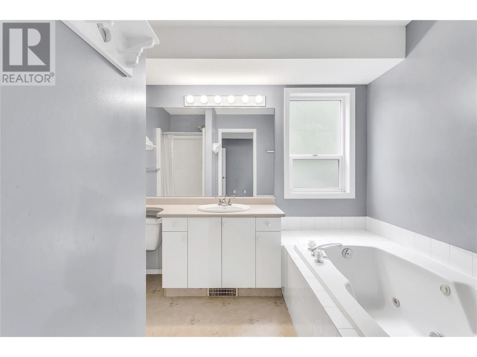  2241 Majoros Road, West Kelowna