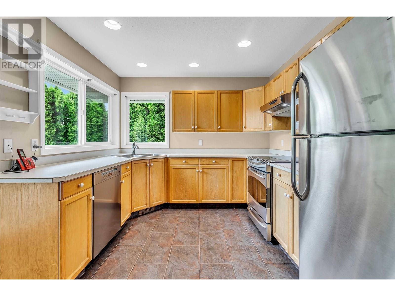  2241 Majoros Road, West Kelowna