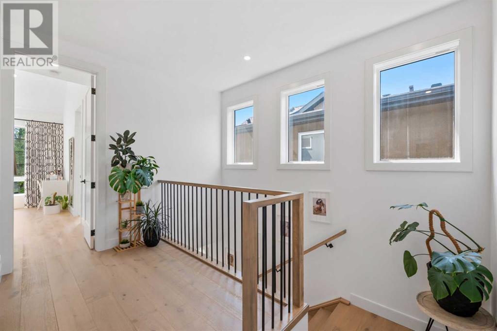 5011 21A Street SW, Calgary, Alberta