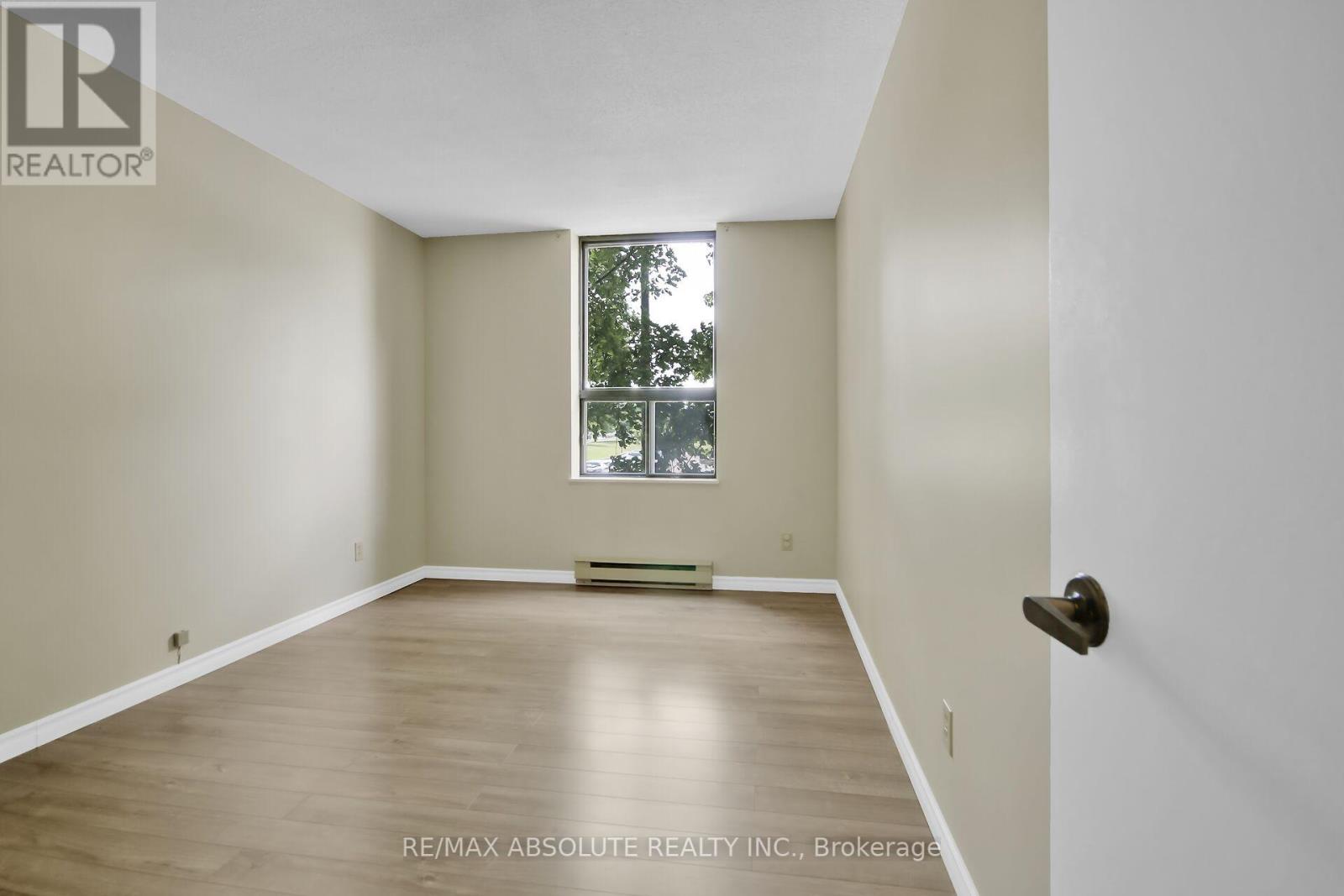 Photo 1 of 203 50 Emmerson Avenue, Ottawa ON