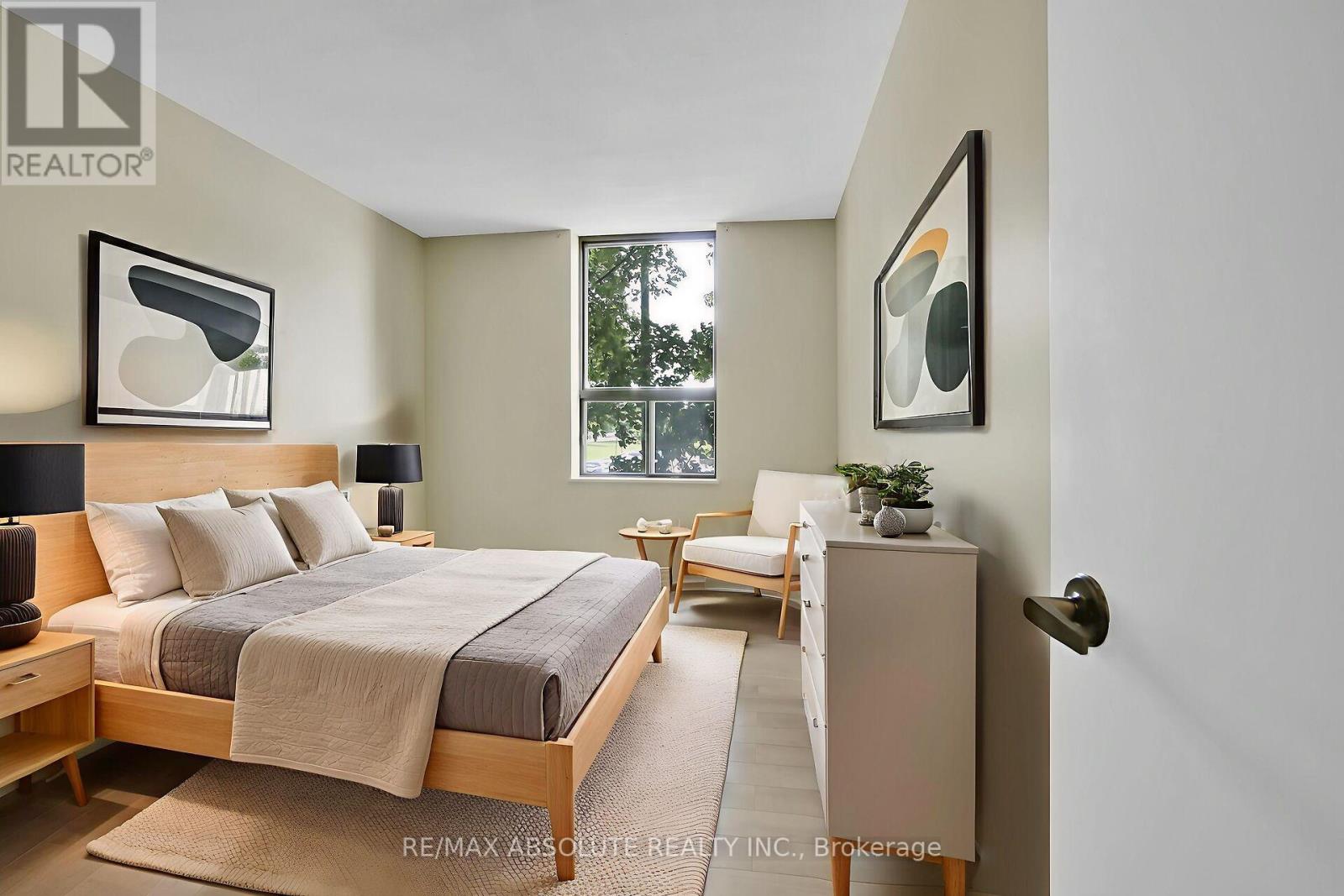 Photo 16 of 203 50 Emmerson Avenue, Ottawa ON