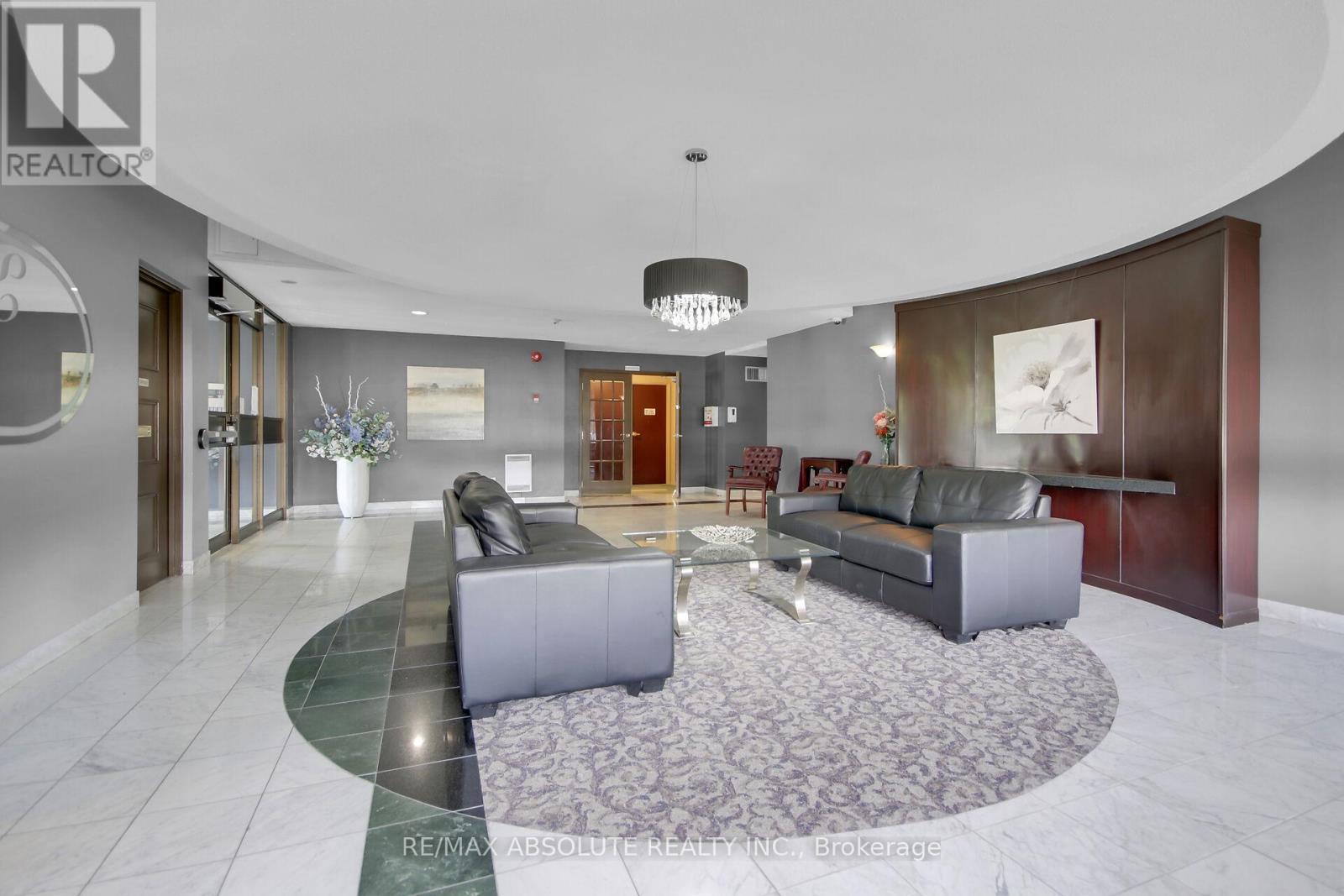 Photo 13 of 203 50 Emmerson Avenue, Ottawa ON