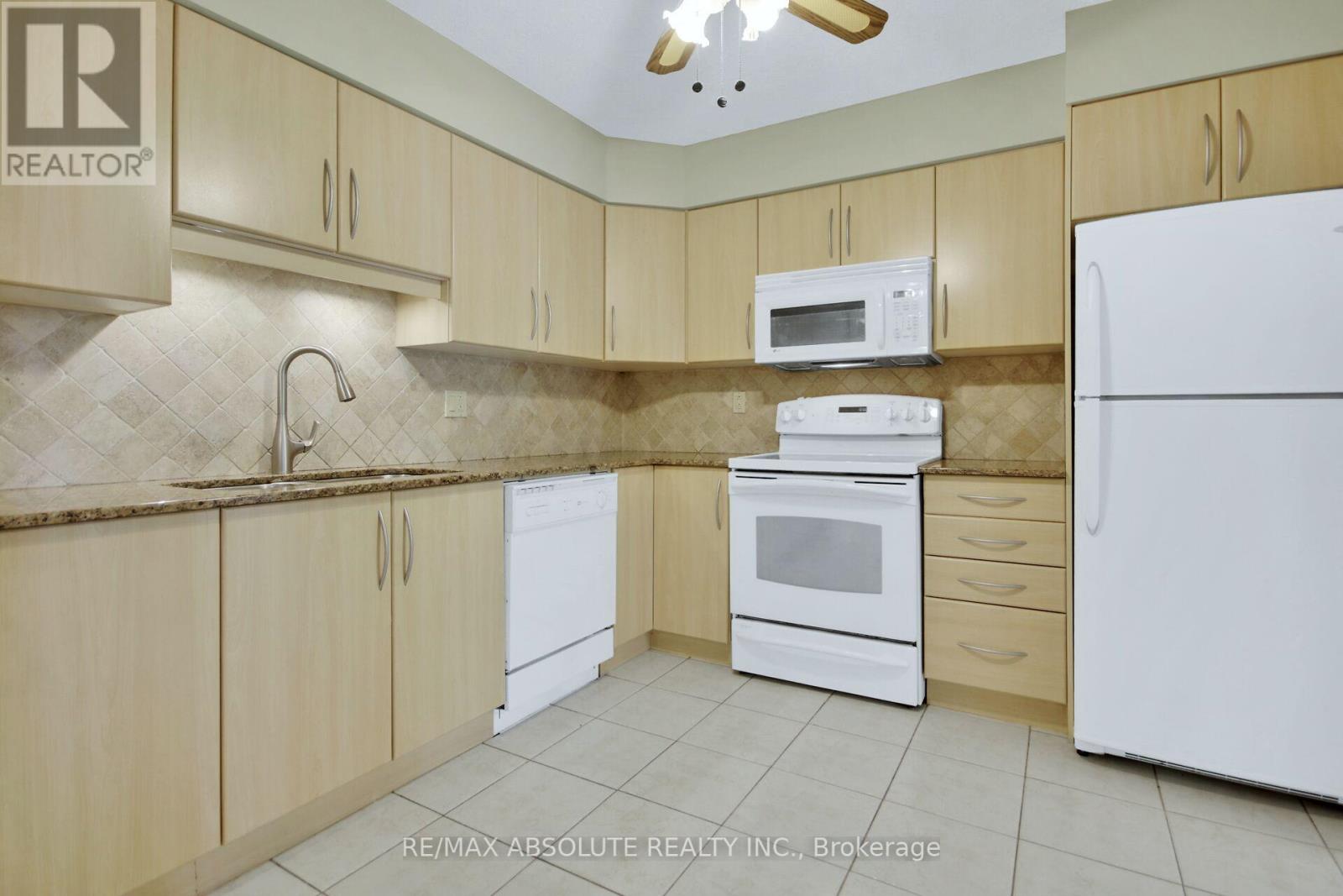 Photo 37 of 203 50 Emmerson Avenue, Ottawa ON