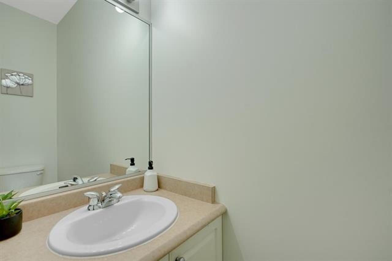 Photo 33 of 46 16760 61 Avenue, Surrey BC