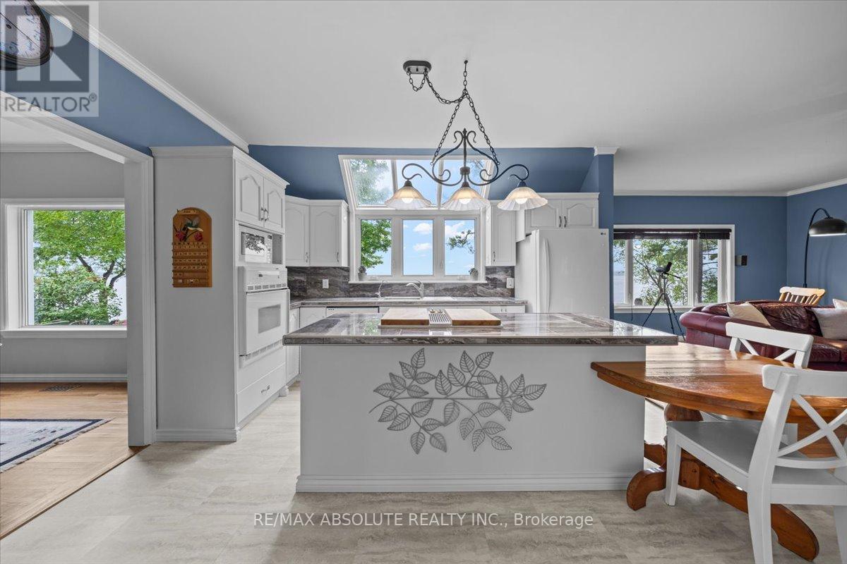 Photo 11 of 4098 Armitage Avenue, Ottawa ON