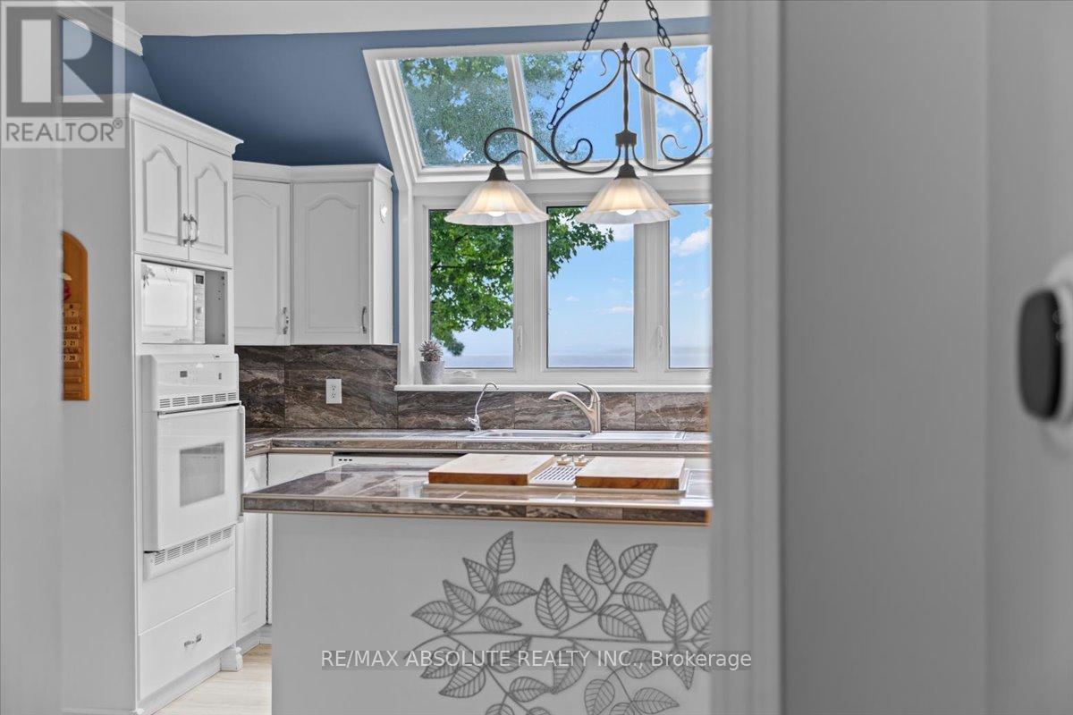 Photo 9 of 4098 Armitage Avenue, Ottawa ON
