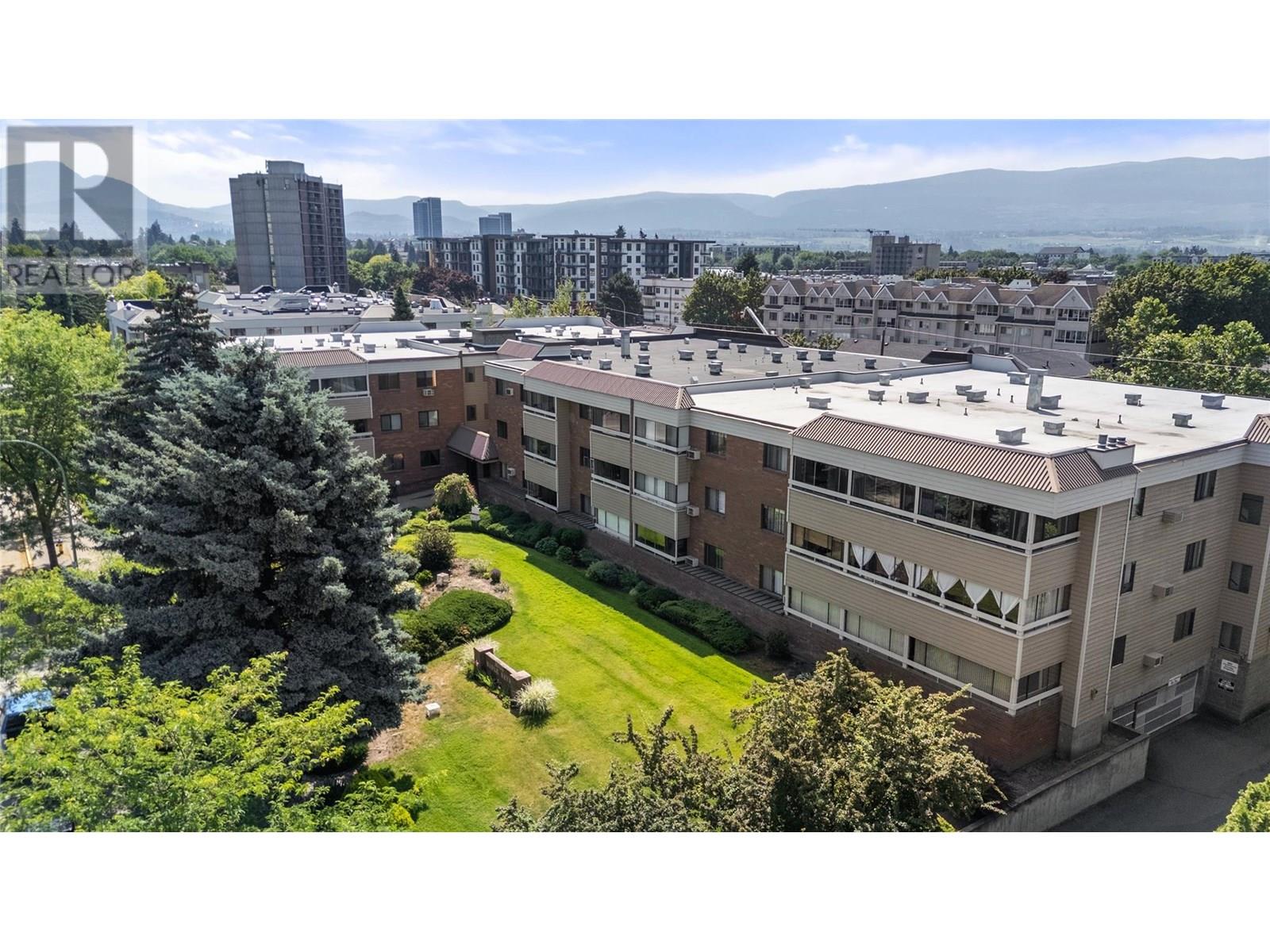 104 1035 Bernard Avenue, Kelowna