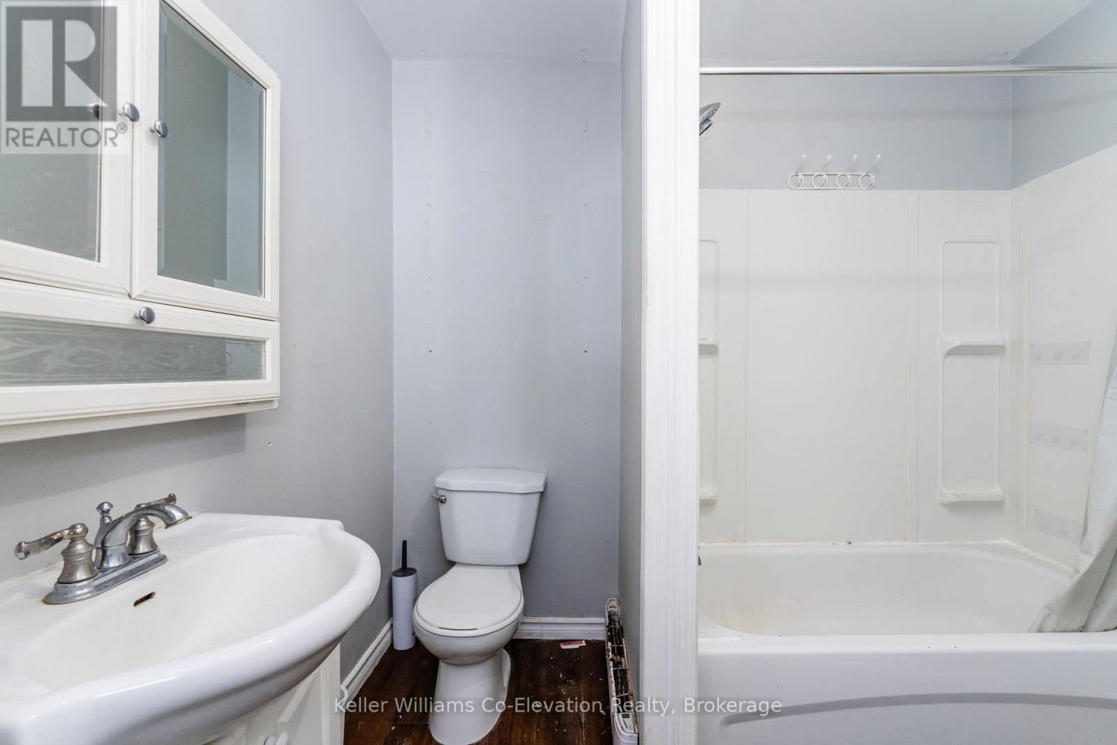 Photo 6 of 3399 County Road 42, Clearview ON