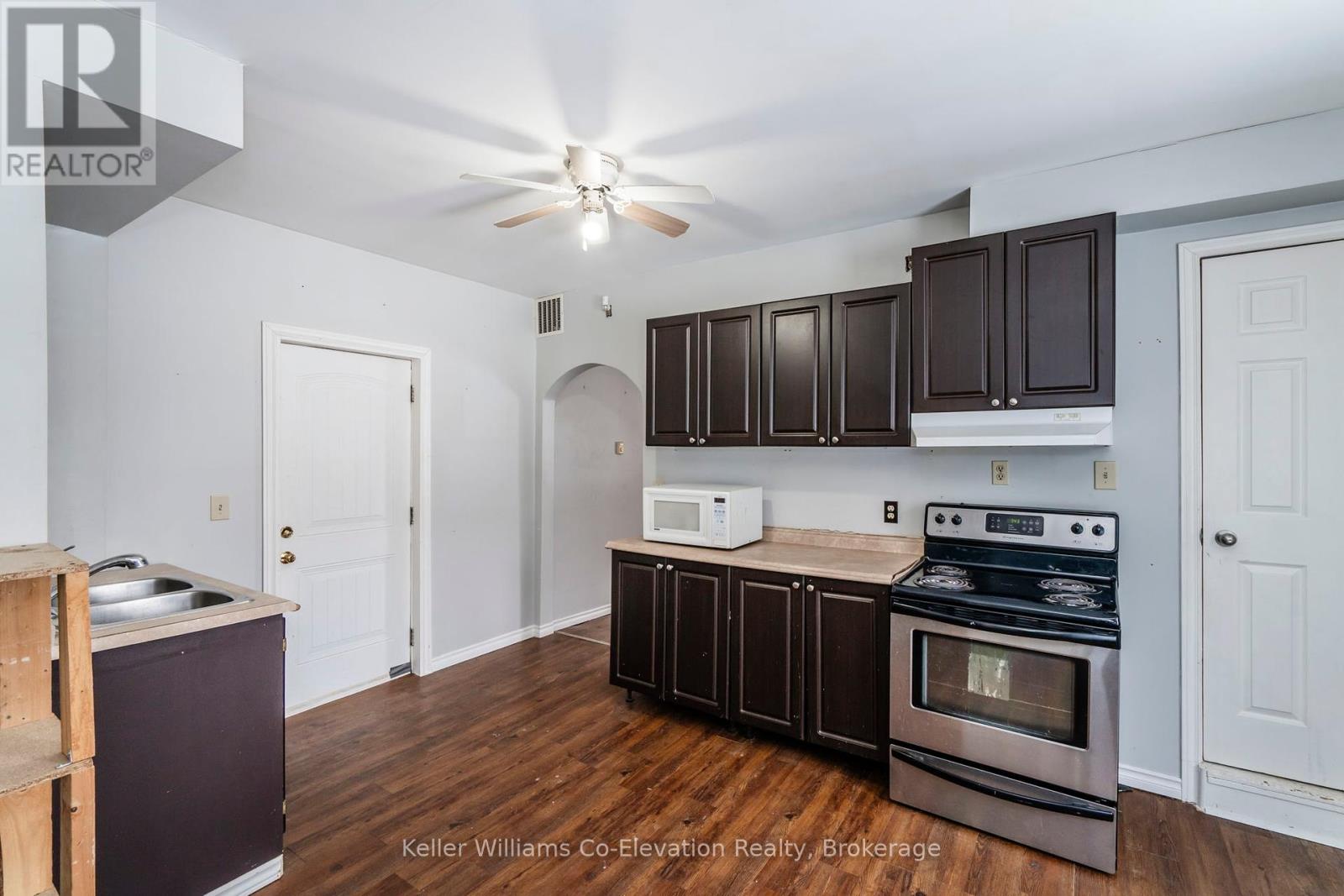 Photo 12 of 3399 County Road 42, Clearview ON