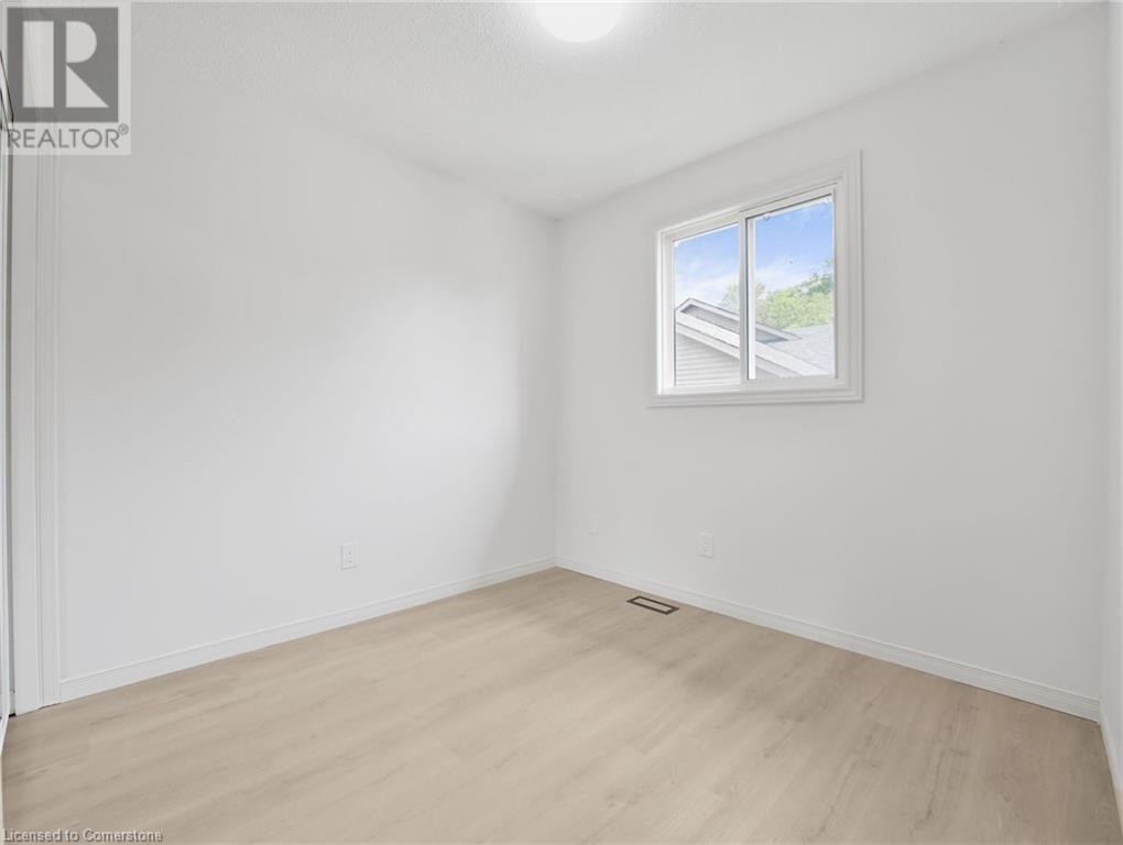 Photo 17 of 24 Bond Street Unit A, Brantford ON